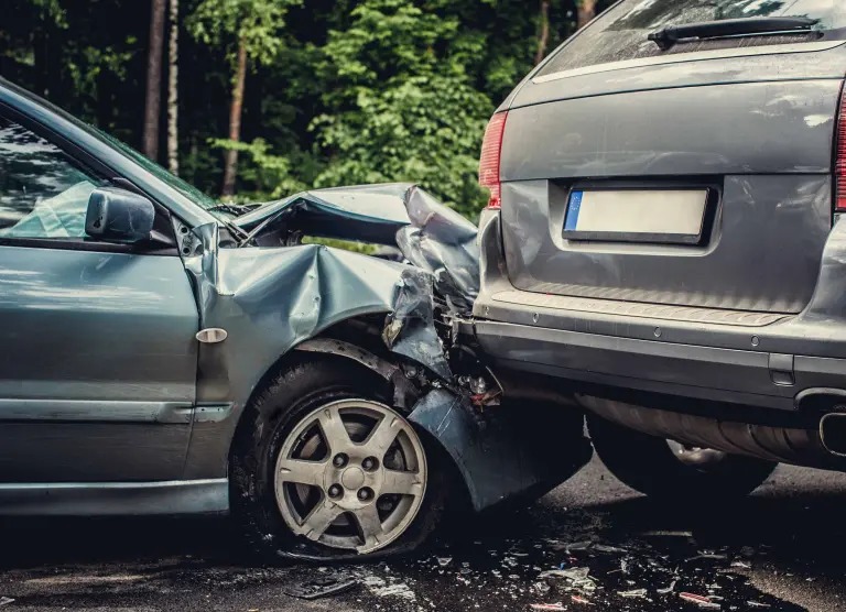 image-auto-accident-involving-tw